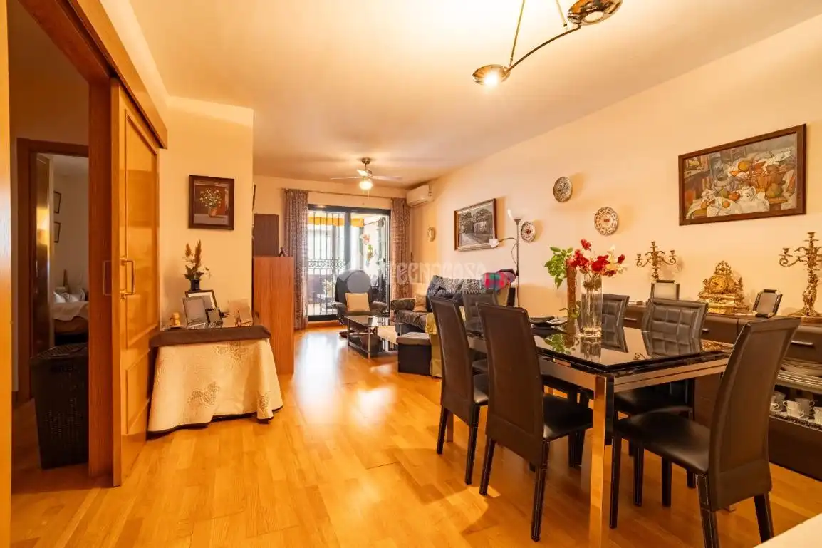 Wohnzimmer von Wohnung zum Verkauf in Jun