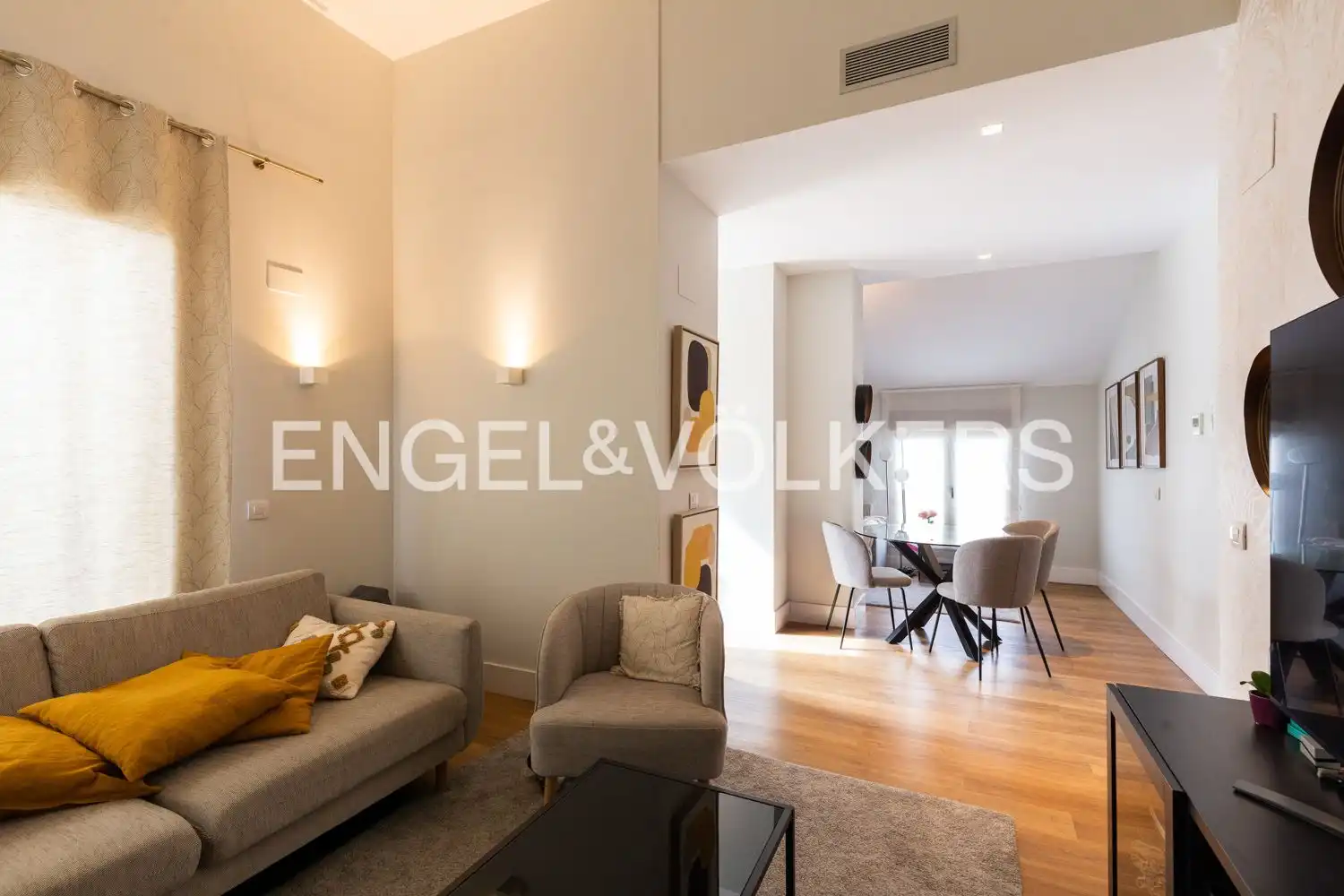Sala de estar de Ático en venta en Valencia con Aire acondicionado, Calefacción y Jardín privado