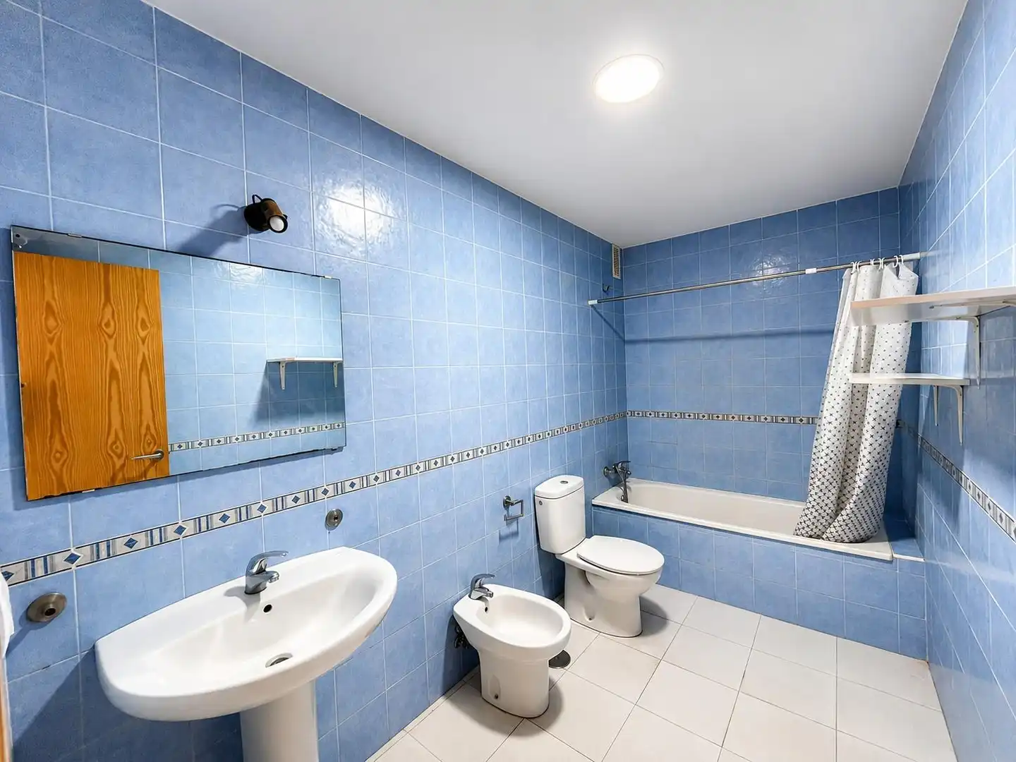 Bathroom of Flat for sale in Jerez de la Frontera  with Terrace and Storage room