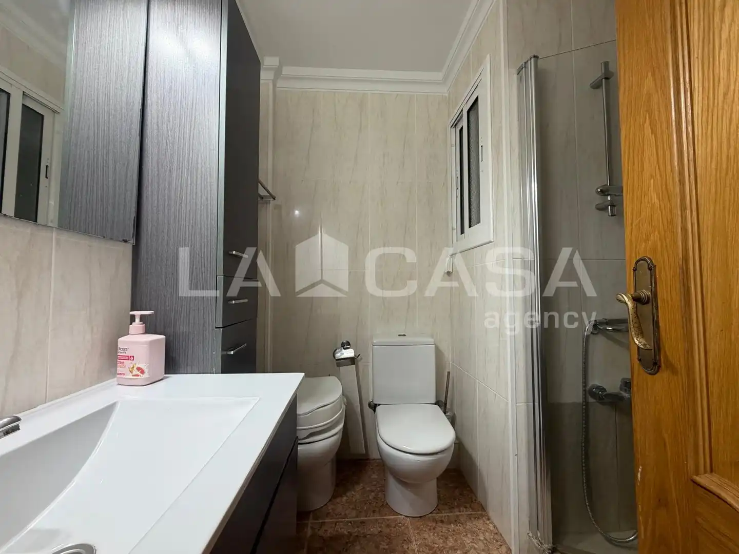 Bathroom of Flat for sale in Centre