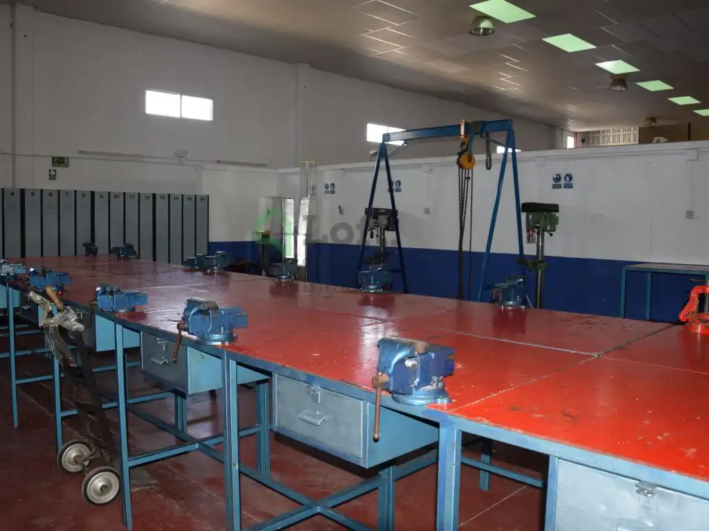 Nau industrial en venda en Badajoz