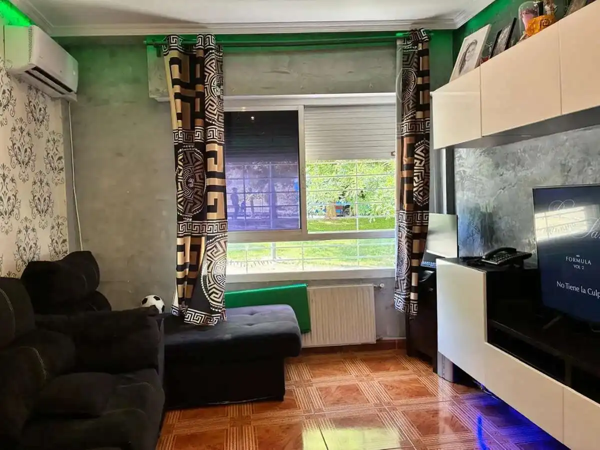 Sala d'estar de Pis en venda en Latina