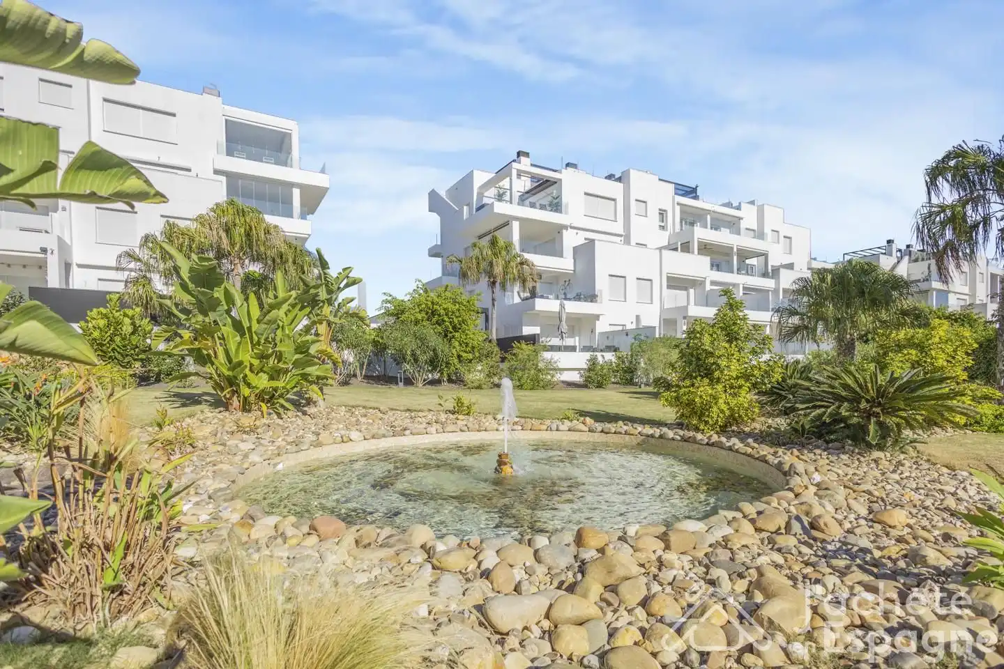 Vista exterior de Piso en venta en Torrevieja con Aire acondicionado y Terraza