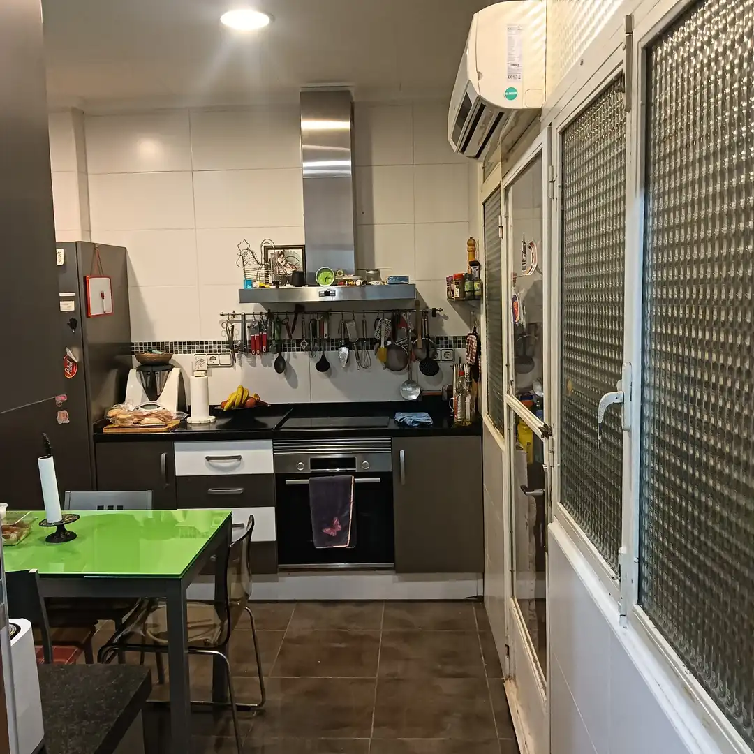 Casa con terraza en venta en Carrer de la Marquesa de Montortal
