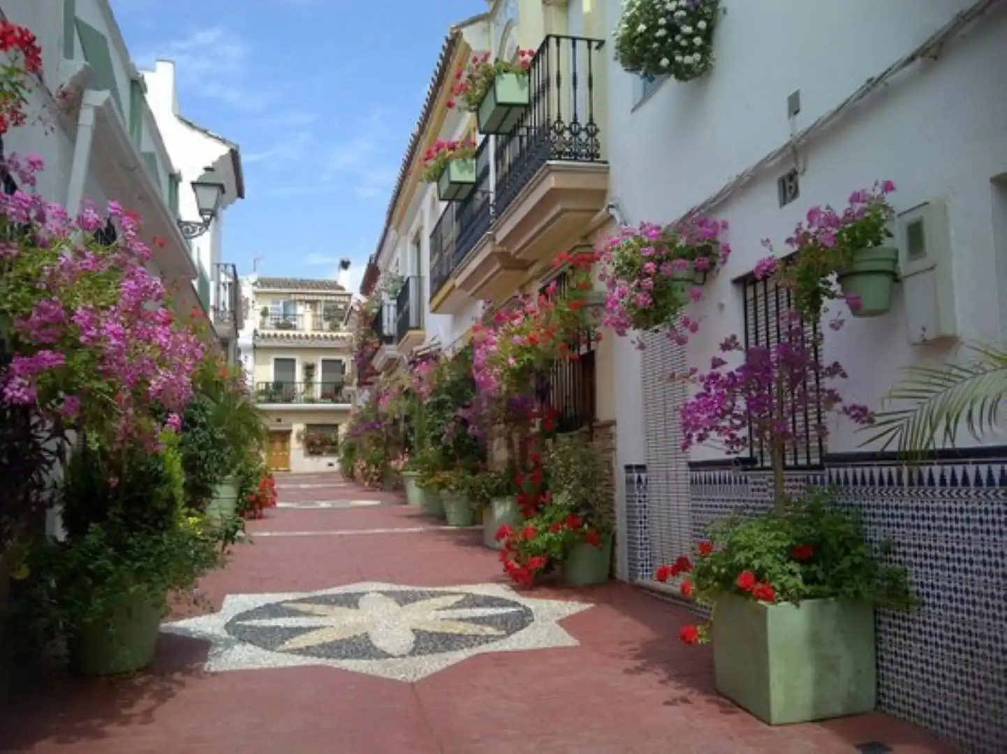 Außenansicht von Country house zur Miete in Estepona mit Klimaanlage, Heizung und Terrasse