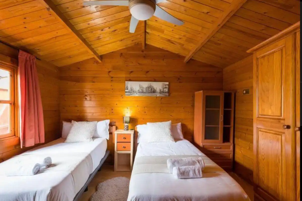 Bedroom of Country homes for sale in Gáldar  with Air Conditioner, Private garden and Parquet flooring