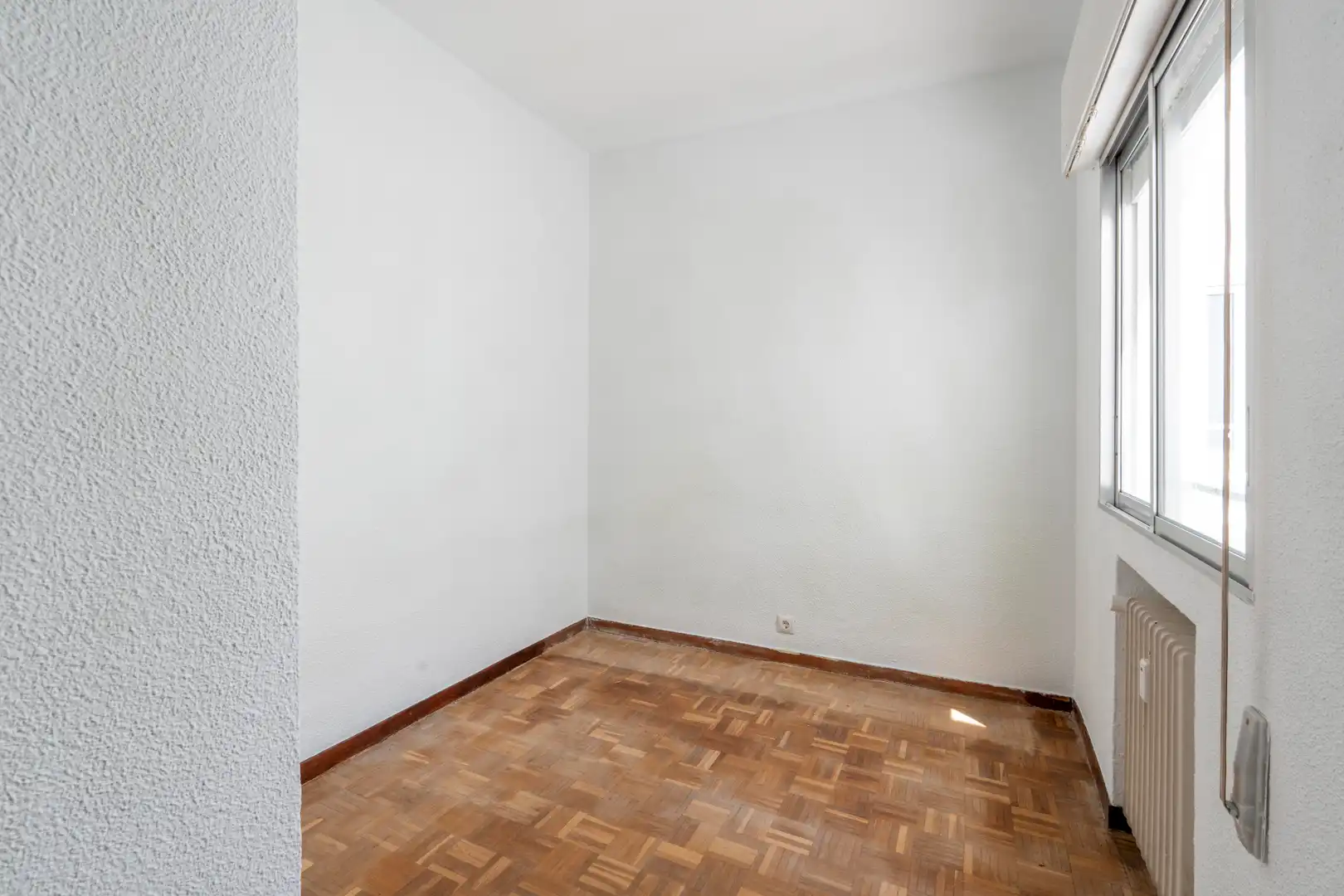 Schlafzimmer von Dachboden zum Verkauf in Madrid mit Klimaanlage, Heizung und Parkett