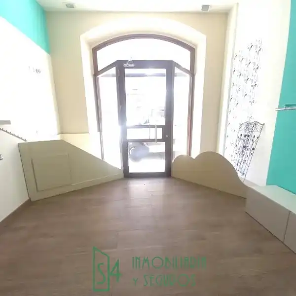 Business premises to rent in La Pola Siero, imagen 12