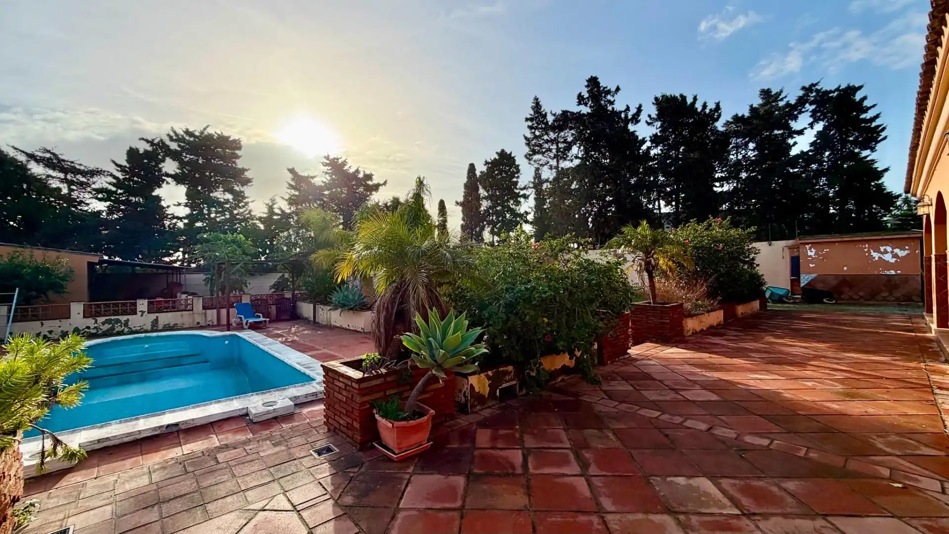 Jardí de Casa o xalet en venda en La Línea de la Concepción amb Jardí privat i Piscina