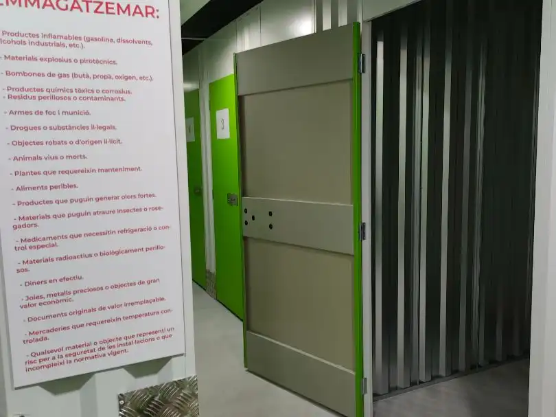 Lagerraum zur Miete in Amposta mit Alarm