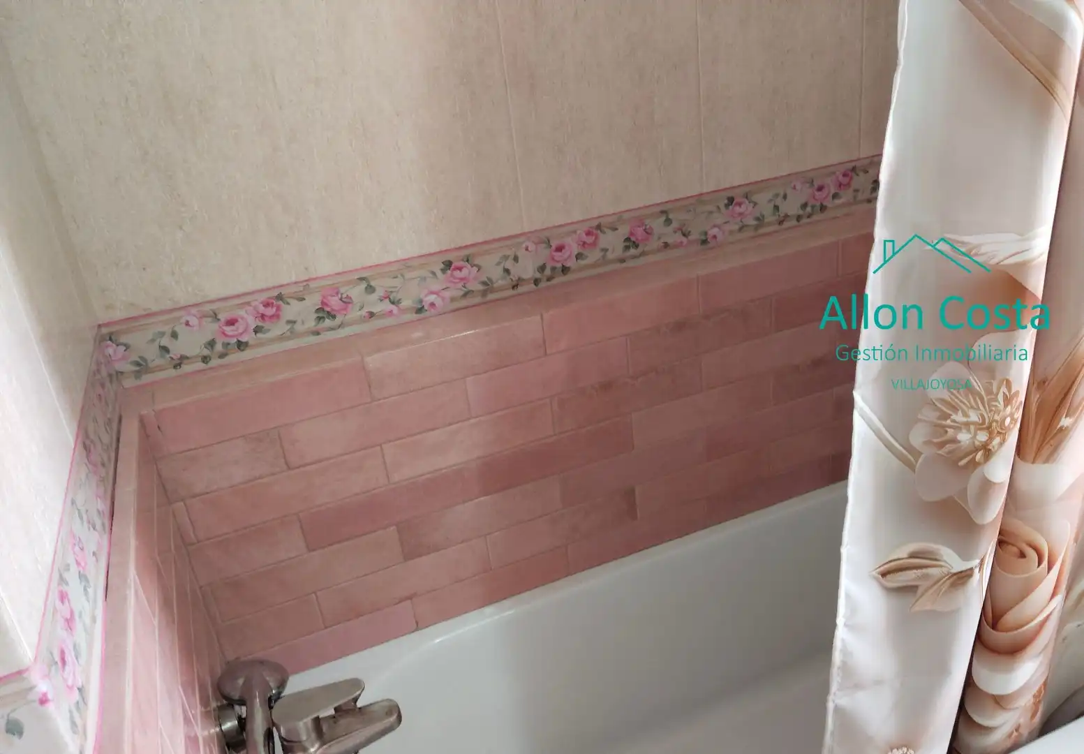 Bathroom of Flat for rent in Altea  with Air Conditioner, Terrace and Furnished