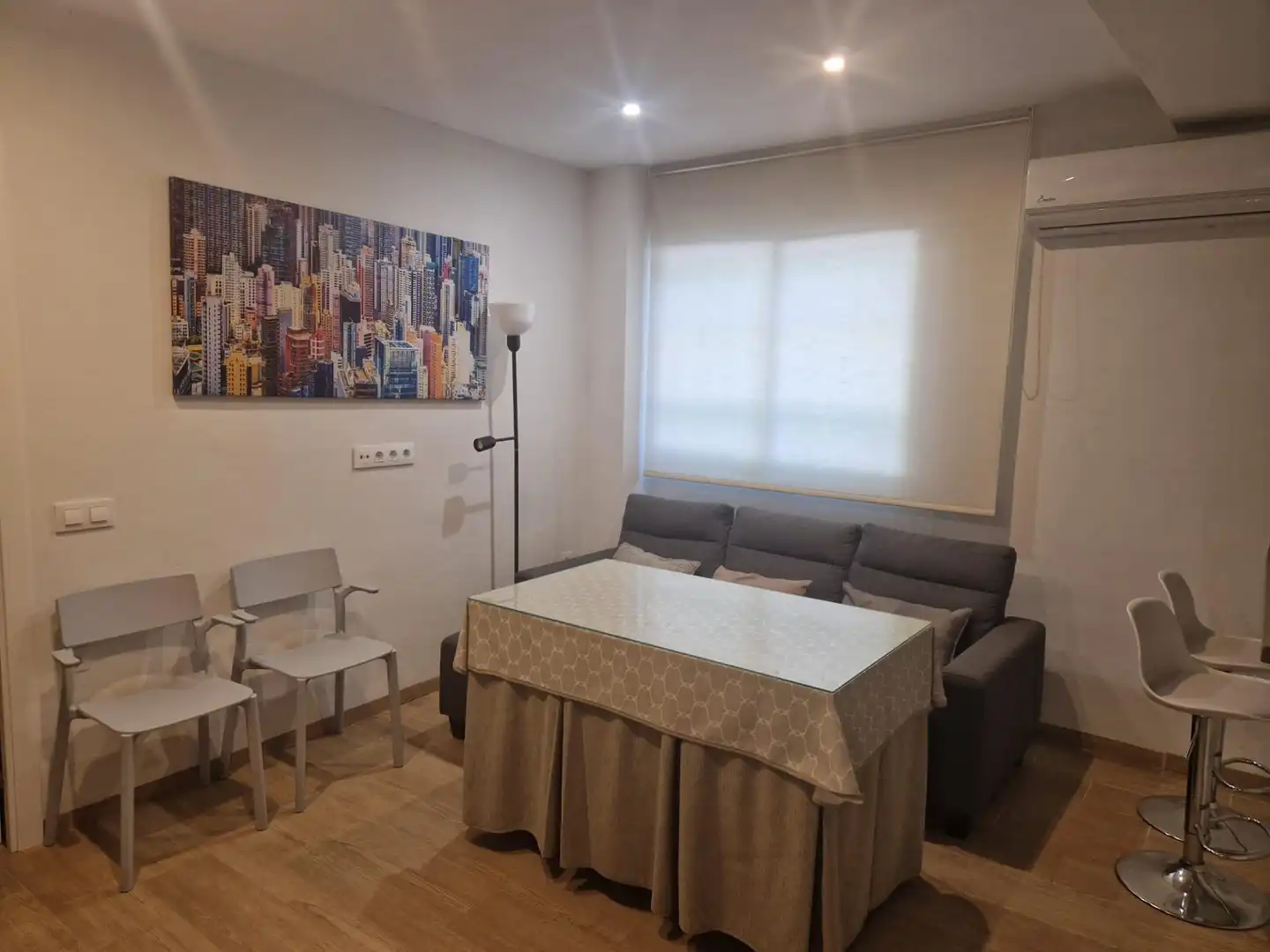 Schlafzimmer von Erdgeschoss zur Miete in Sevilla