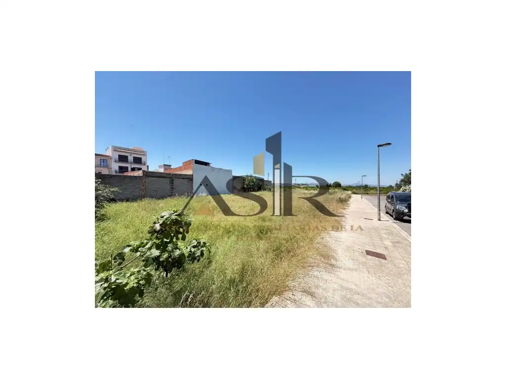 Terreny residencial en venda a Calle Carles Carbonell