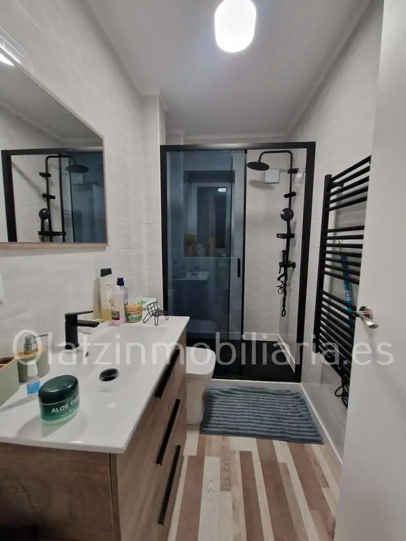 Bathroom of Flat for sale in Güeñes  with Heating and Terrace