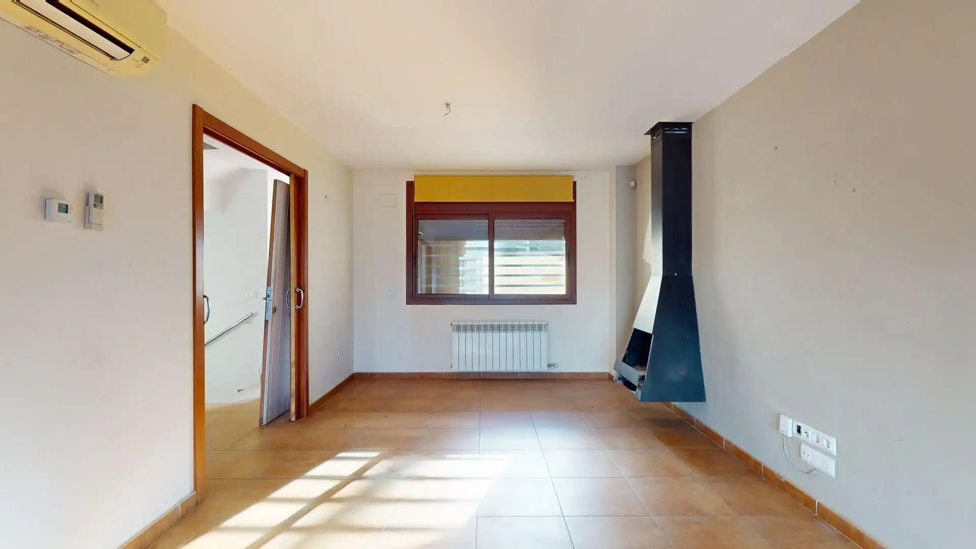 Living room of Detached homes for sale in Sant Pere de Ribes  with Air Conditioner, Heating and Terrace