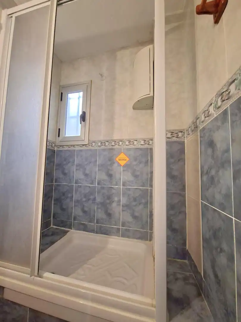 Baño de Piso en venta en Burjassot con Terraza