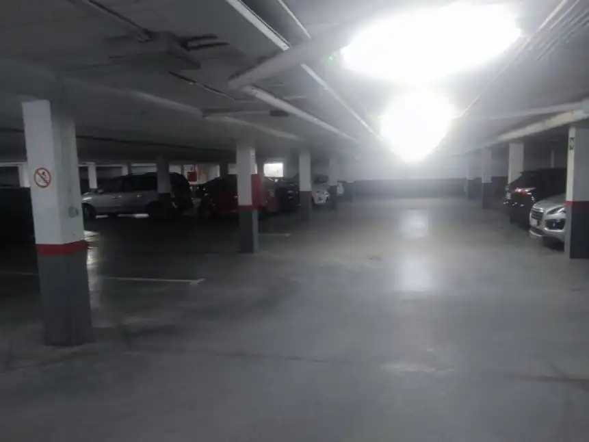 Parking de Garaje en venta en Brenes