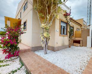 Vista exterior de Casa o xalet en venda en San Miguel de Salinas amb Aire condicionat i Terrassa