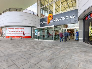 Local comercial en venda a Avenida de las Provincias 14
