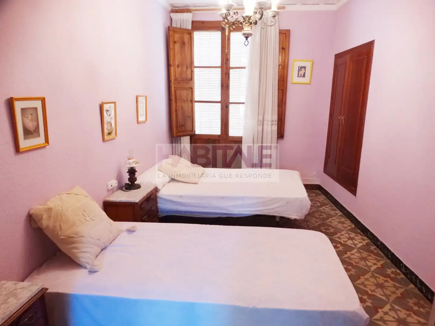 Dormitori de Casa adosada en venda en Xàtiva amb Traster i Moblat