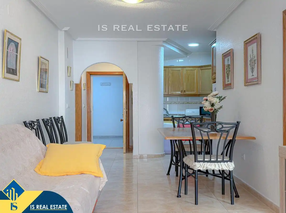 Cocina de Apartamento en venta en Torrevieja con Aire acondicionado, Calefacción y Terraza
