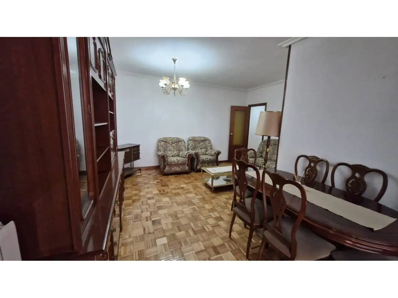 Sala de estar de Piso en venta en  Logroño con Calefacción, Parquet y Terraza