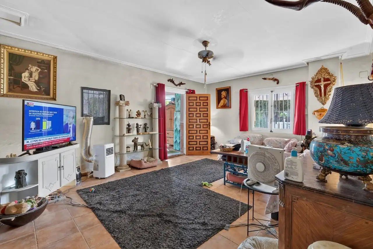 Wohnzimmer von Haus oder Chalet zum Verkauf in Elche / Elx mit Heizung, Privatgarten und Terrasse
