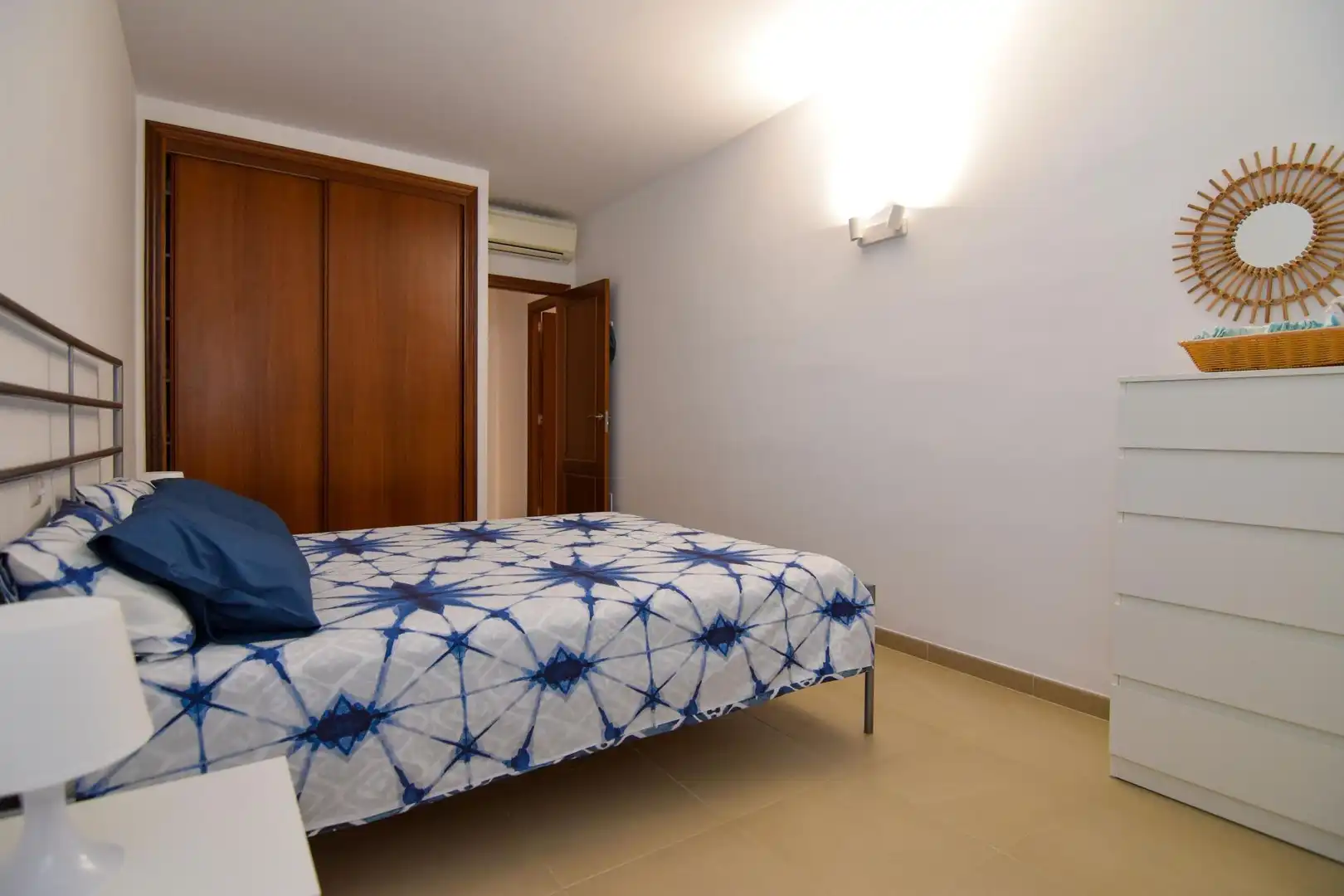 Habitación de Piso de alquiler en Artà con Aire acondicionado y Piscina comunitaria