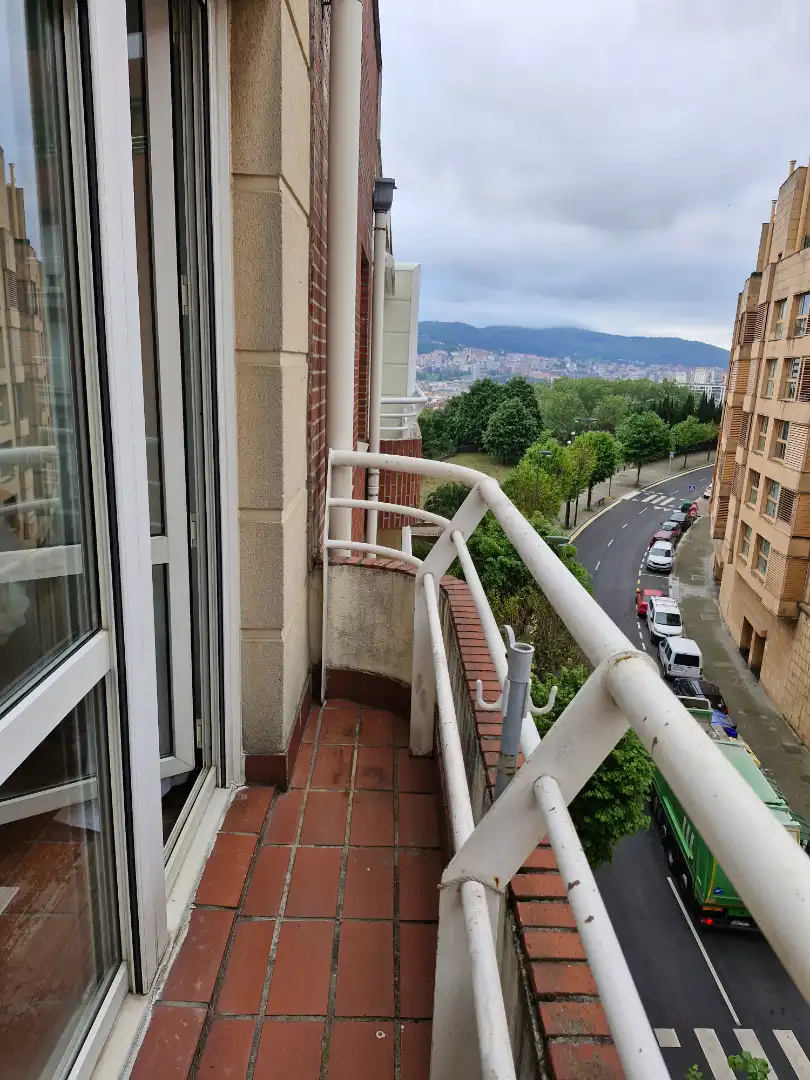 Terraza de Piso de alquiler en Bilbao  con Calefacción, Parquet y Amueblado