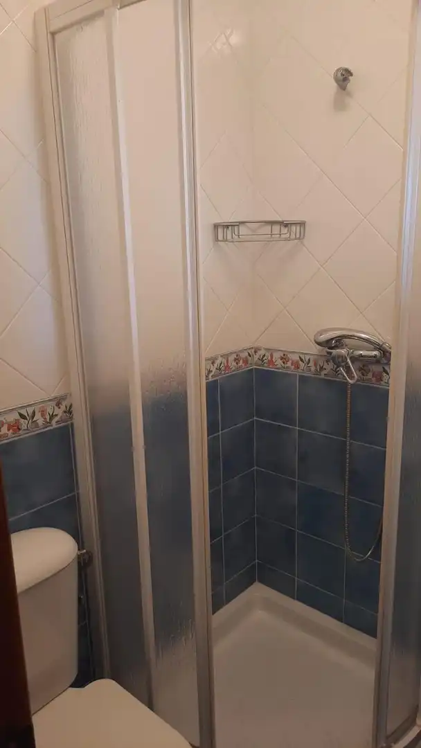 Bany de Casa adosada en venda en El Puerto de Santa María amb Aire condicionat, Jardí privat i Terrassa