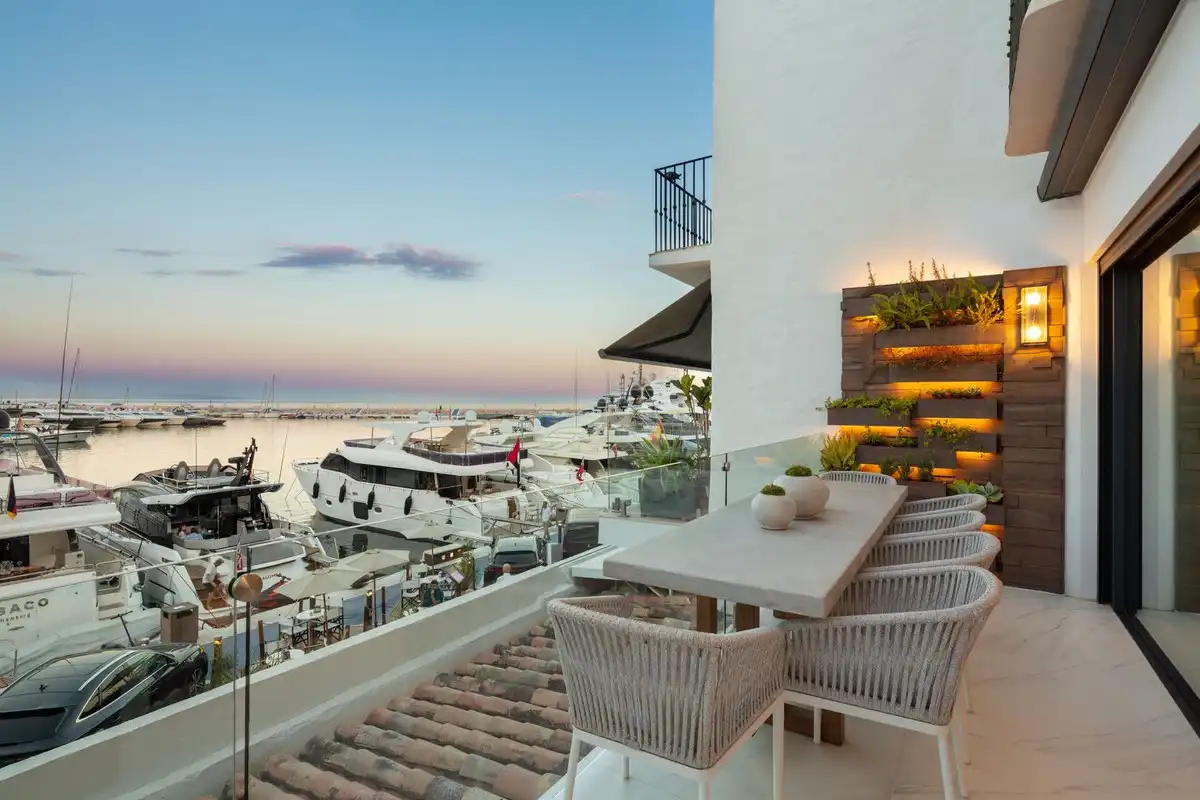 Apartment for sale in Nueva Andalucía
