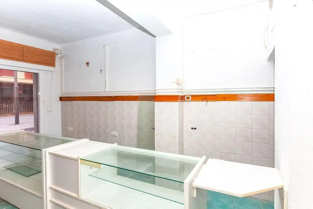 Geschaftsraum zum Verkauf in Gandia