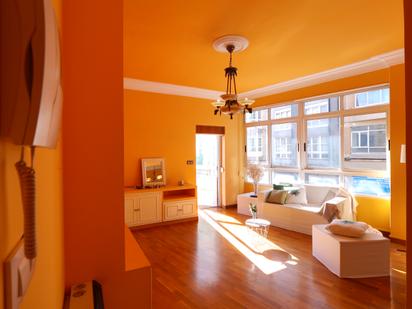 Sala d'estar de Pis en venda en A Coruña Capital  amb Terrassa