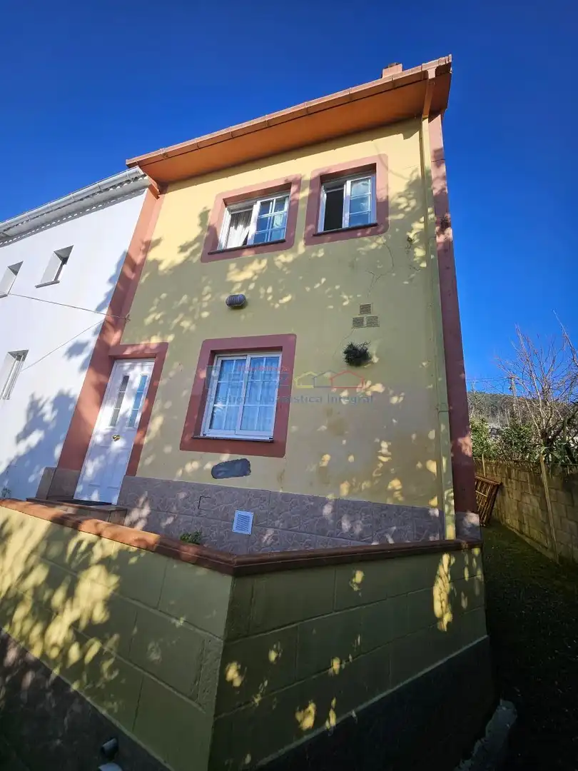 Vista exterior de Casa o chalet en venta en Neda con Calefacción, Jardín privado y Trastero