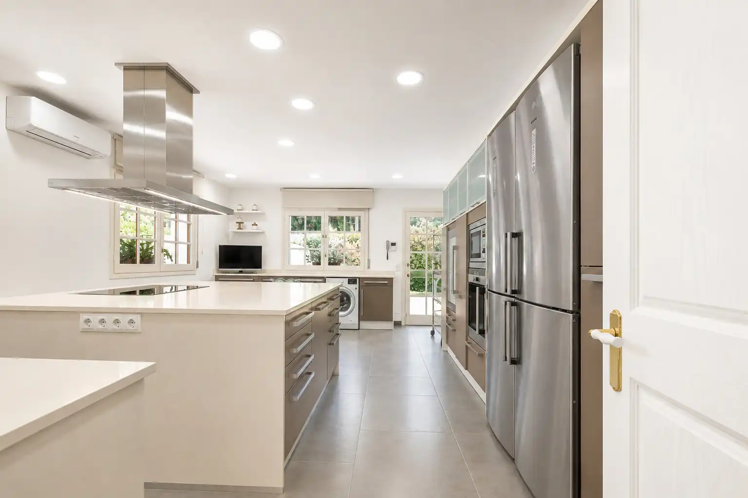 Cocina de Casa o chalet de alquiler en Sant Andreu de Llavaneres con Aire acondicionado, Calefacción y Jardín privado