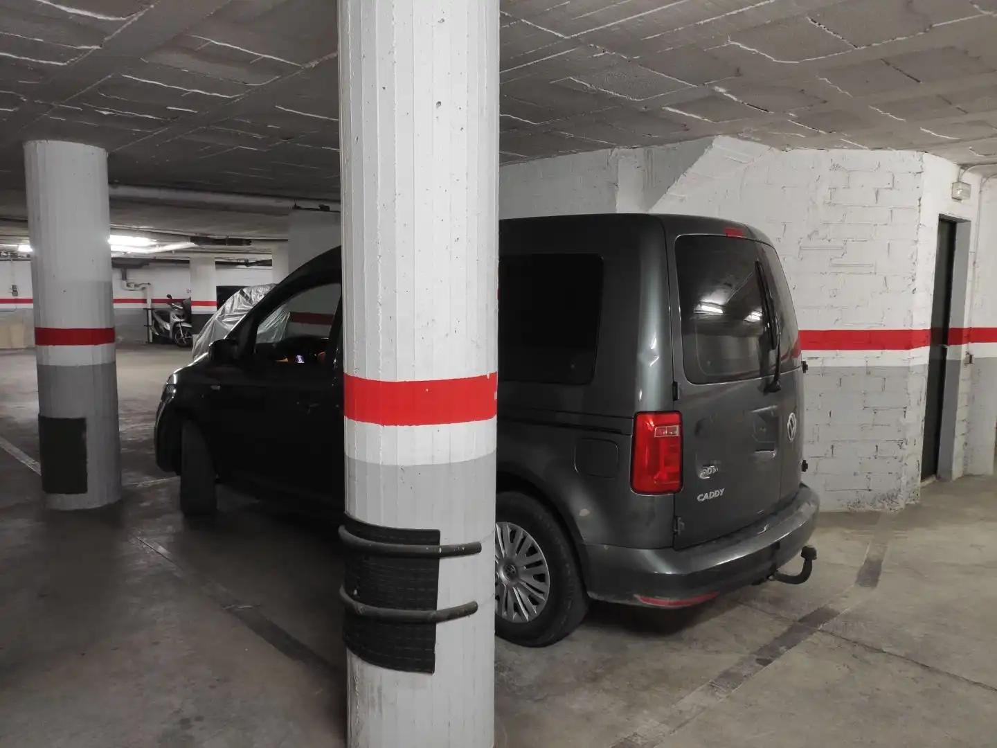 Parkplatz von Garage zur Miete in Barcelona