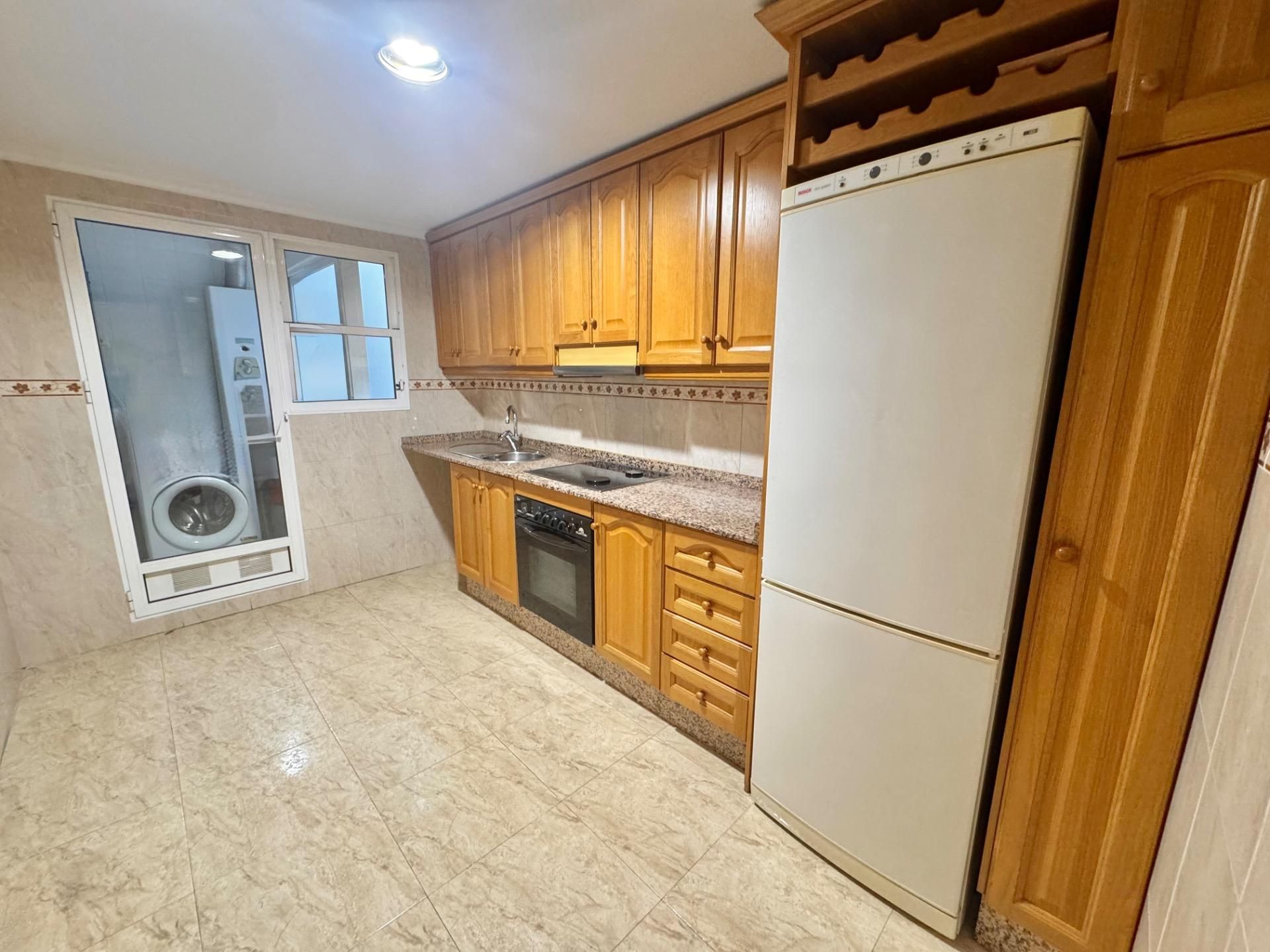 Cocina de Piso en venta en Orihuela con Terraza y Balcón