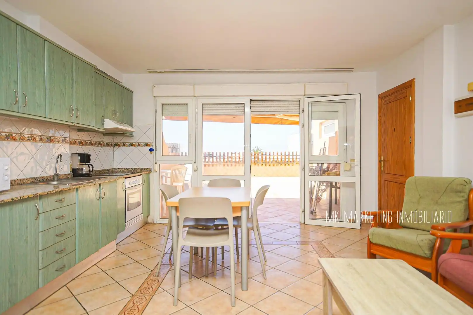 Küche von Dachboden zum Verkauf in Mogán mit Terrasse, Abstellraum und Möbliert