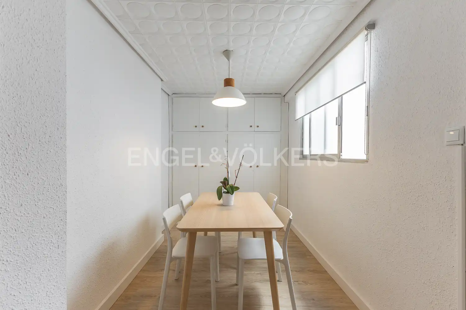 Comedor de Piso en venta en Valencia con Calefacción y Balcón