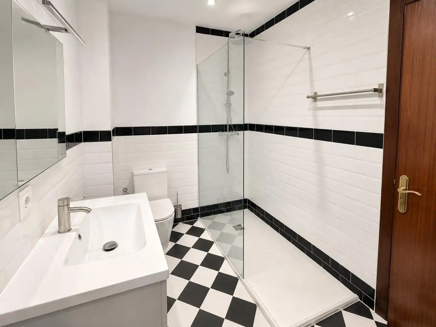 Badezimmer von Maisonette zum Verkauf in Santander mit Heizung, Terrasse und Balkon