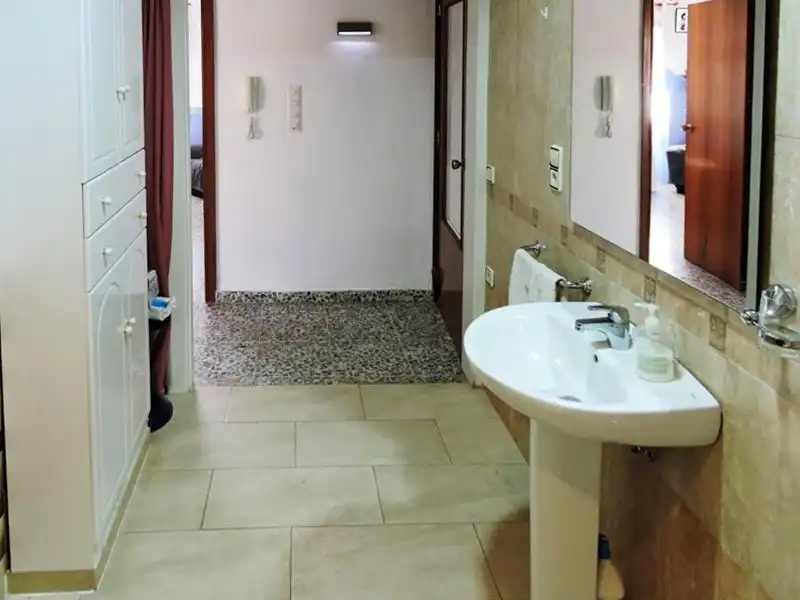 Bany de Casa o xalet en venda en Churriana de la Vega amb Terrassa i Traster