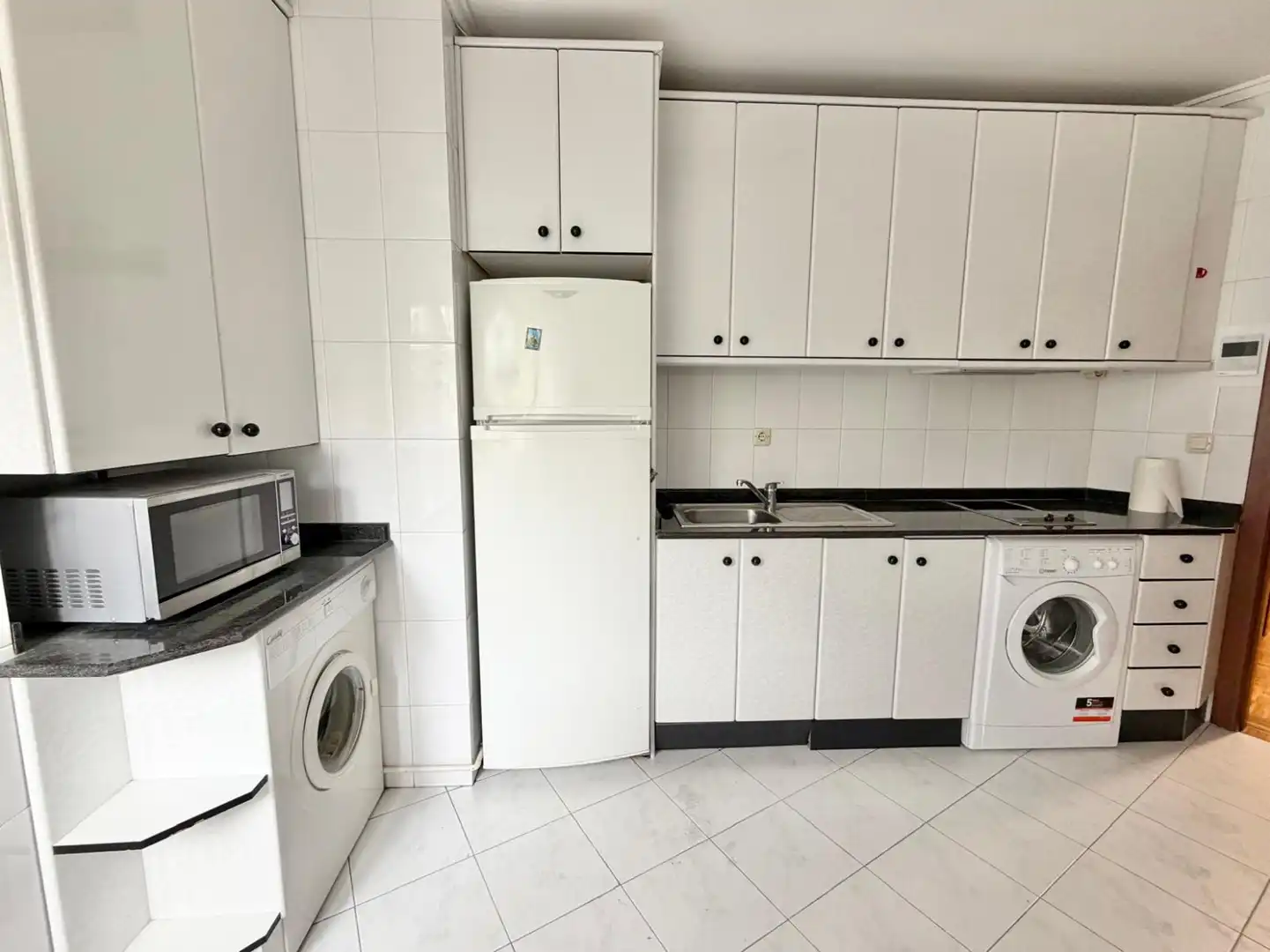 Cocina de Piso de alquiler en  Logroño con Calefacción, Parquet y Amueblado