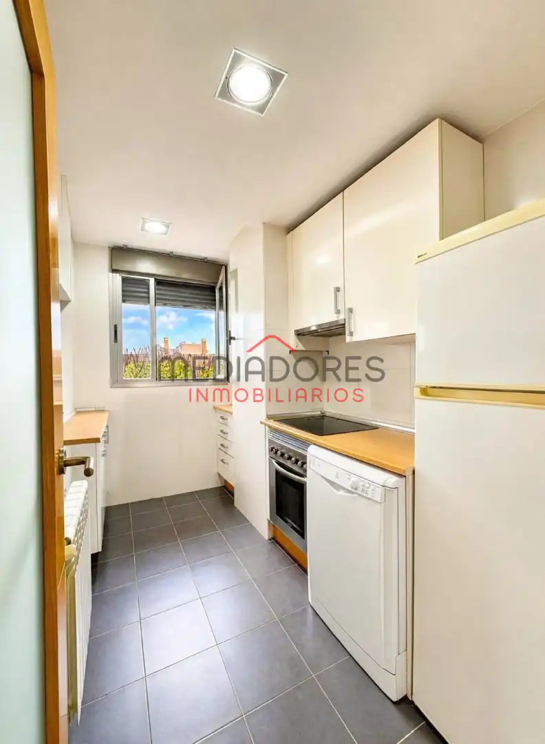Ático con piscina en venta en Avenida de la Gran Vía del Sureste, imagen 8