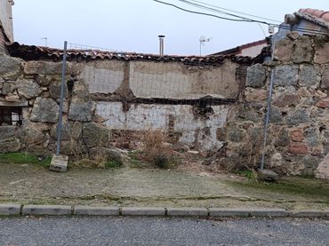 Terrenys i solars en venda a La Serrada