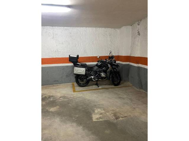 Garaje en Venta en Bajada Sant Enric en Ajuntament-Maragall