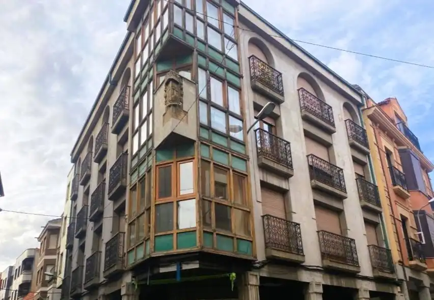 Pis amb ascensor en venda a Calle Padre Miguélez 49