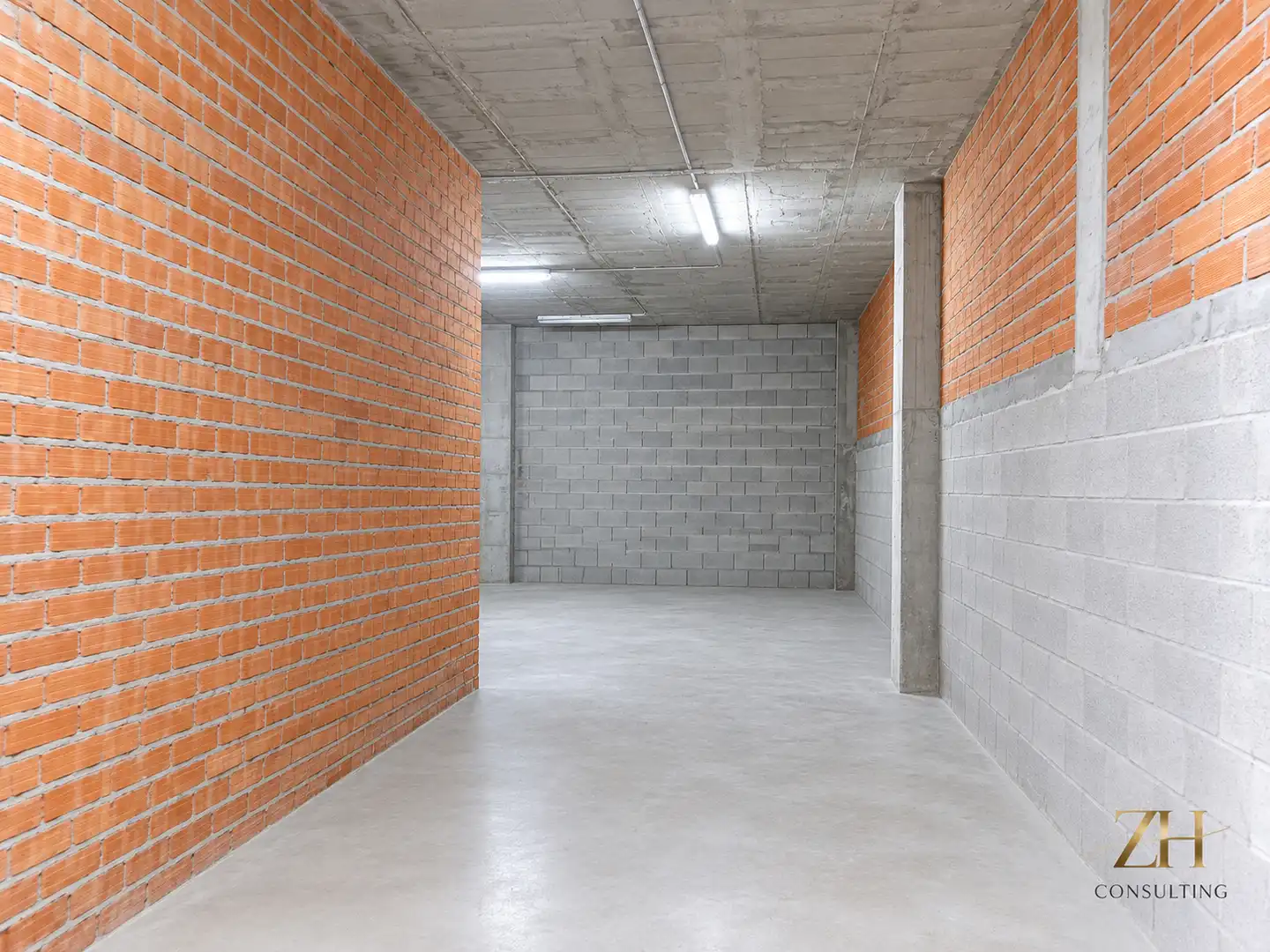 Business premises for sale in Avenida Villa de Madrid