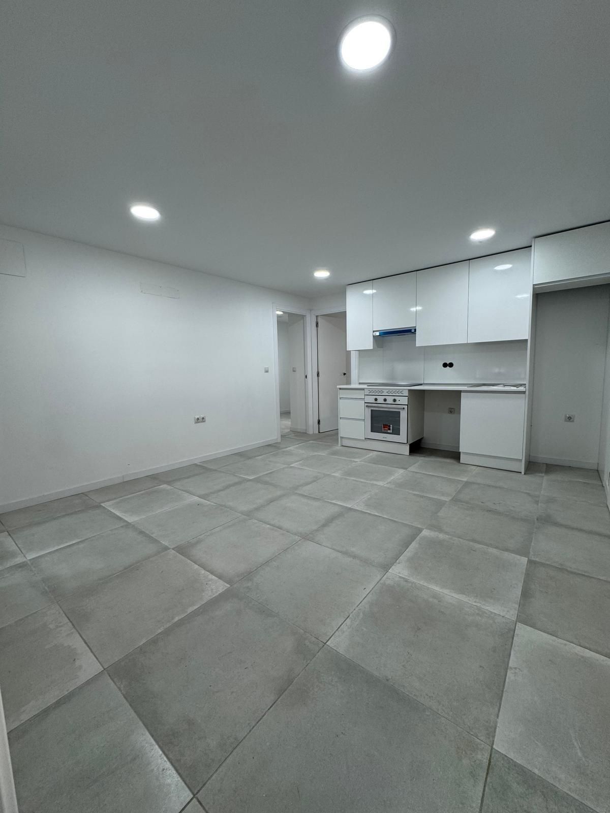 Flat for sale in  Madrid Capital  with Air Conditioner