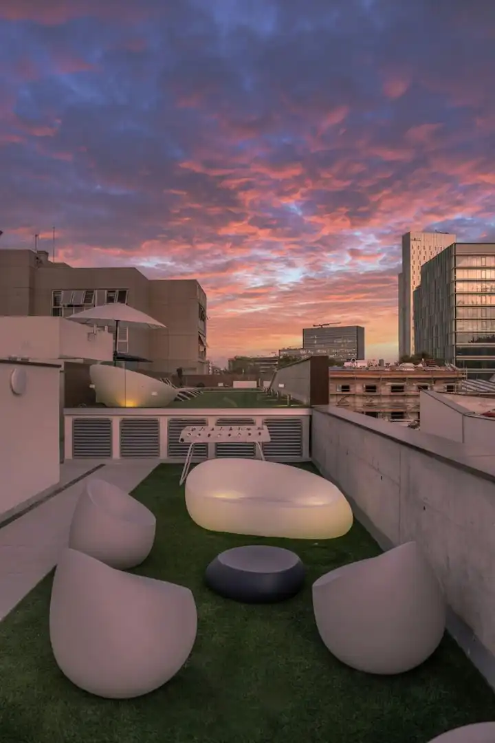 Terrasse von Wohnung zur Miete in Barcelona mit Heizung, Privatgarten und Fernseher