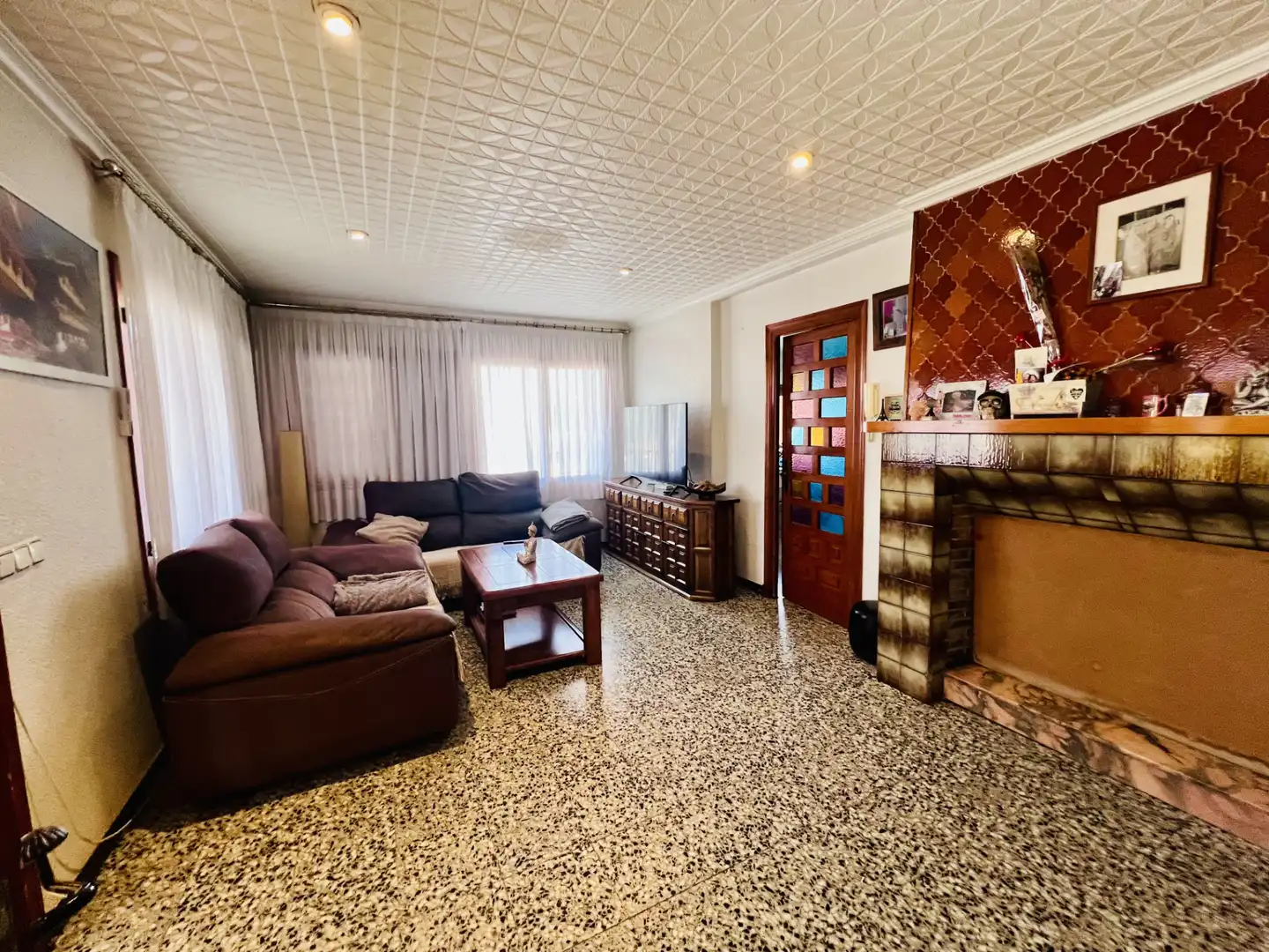Sala d'estar de Casa o xalet en venda en Petrer amb Aire condicionat, Jardí privat i Terrassa